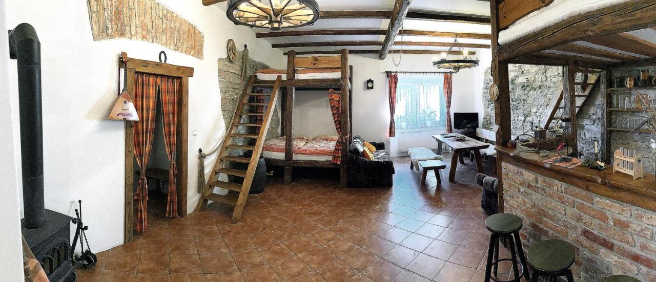 Apartmany Tones Hanusovice Экстерьер фото